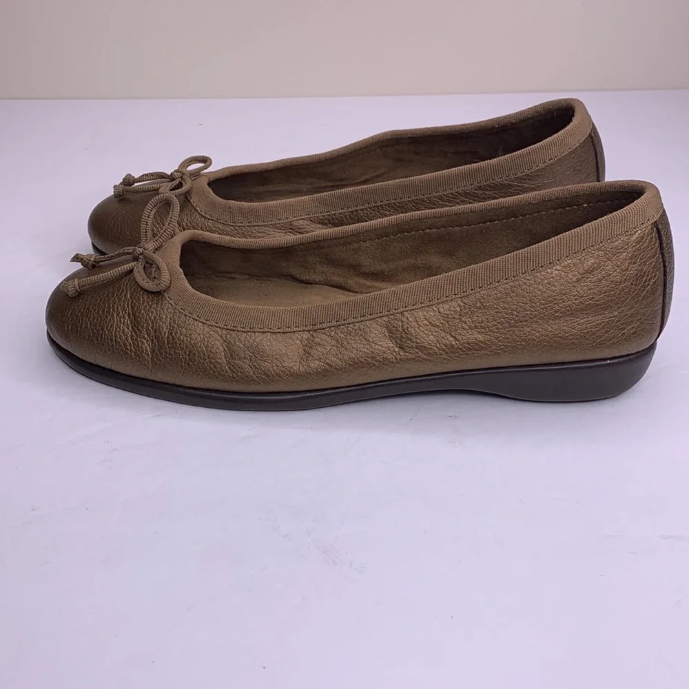 AEROSOLES slip flat